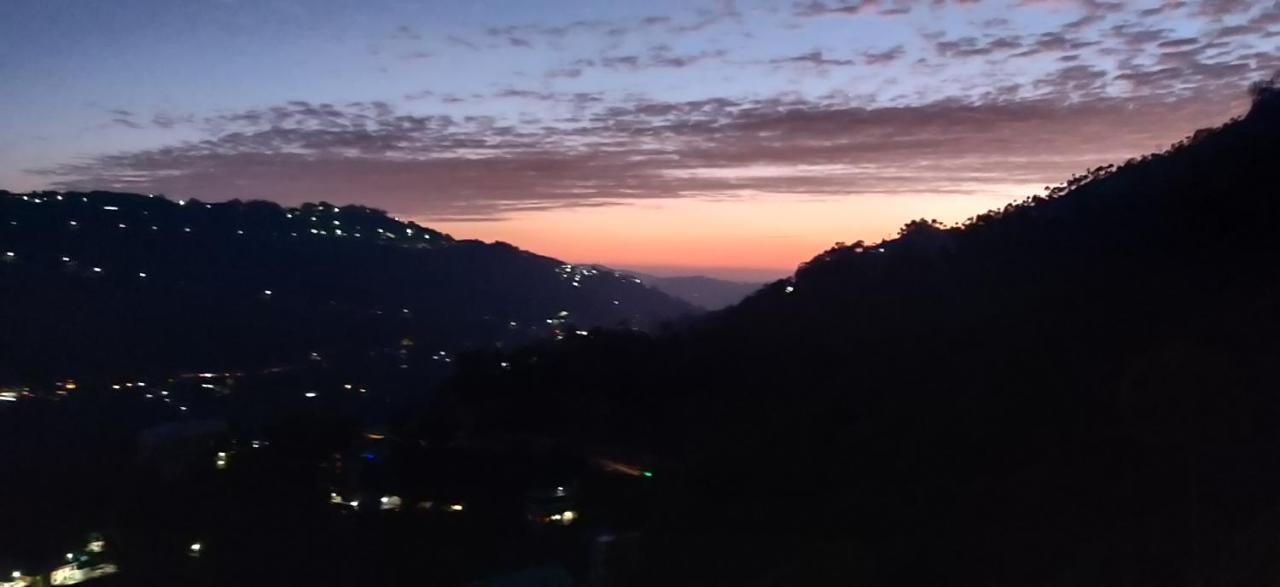2Bhk Furnished Apartment/Near Kasauli/Barog/Luv Fun & Adventure 솔란 외부 사진