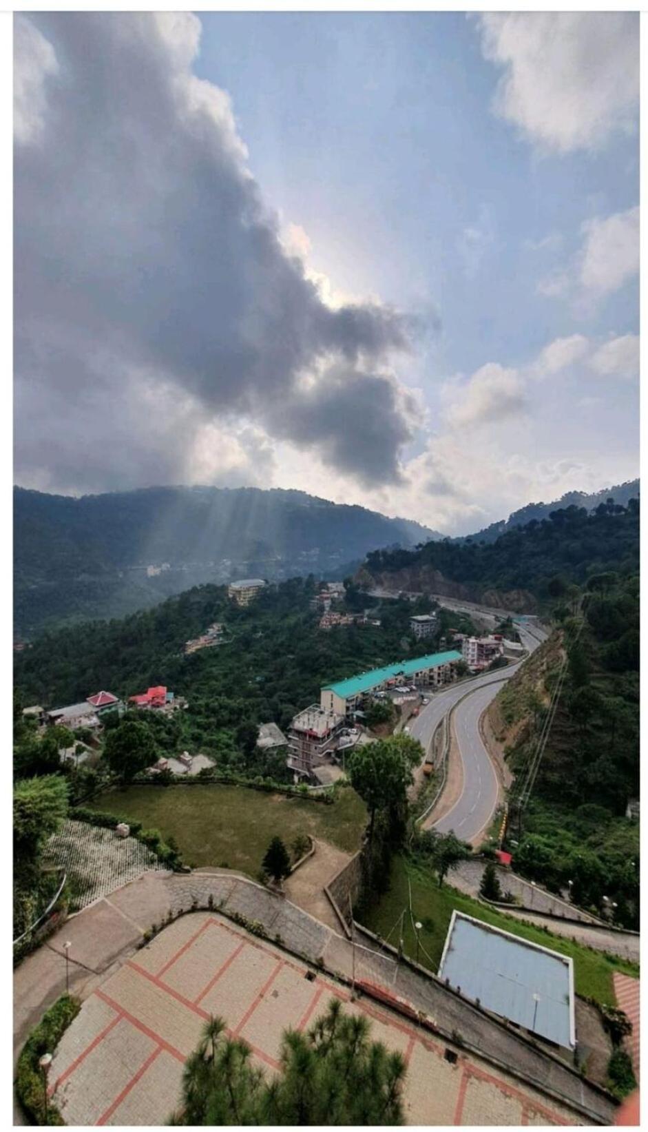 2Bhk Furnished Apartment/Near Kasauli/Barog/Luv Fun & Adventure 솔란 외부 사진