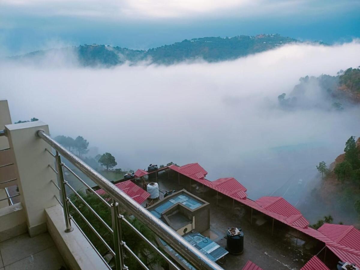 2Bhk Furnished Apartment/Near Kasauli/Barog/Luv Fun & Adventure 솔란 외부 사진