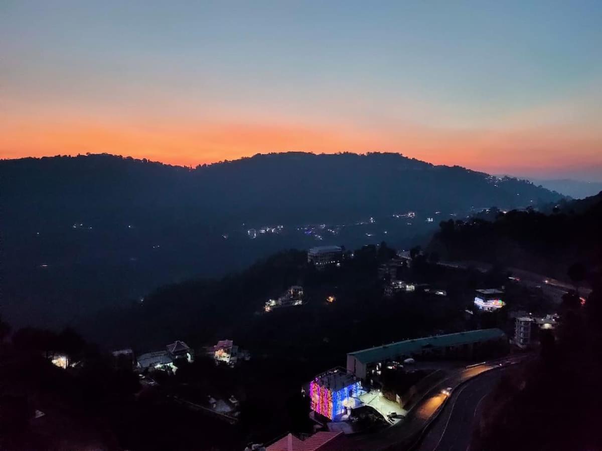 2Bhk Furnished Apartment/Near Kasauli/Barog/Luv Fun & Adventure 솔란 외부 사진